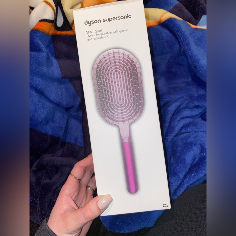 dyson supersonic detangling comb & paddle brush set🎀